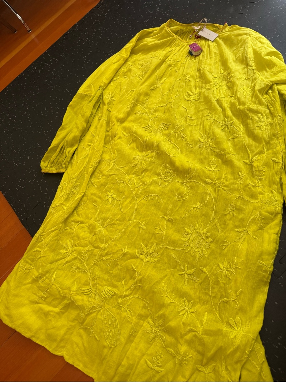 Injiri Jodhpur Dress 36 chartreuse small